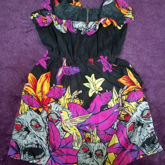 EUC IRON FIST ZombieTiki Ruffle Zip Dress🌺 - Picture 3 of 7